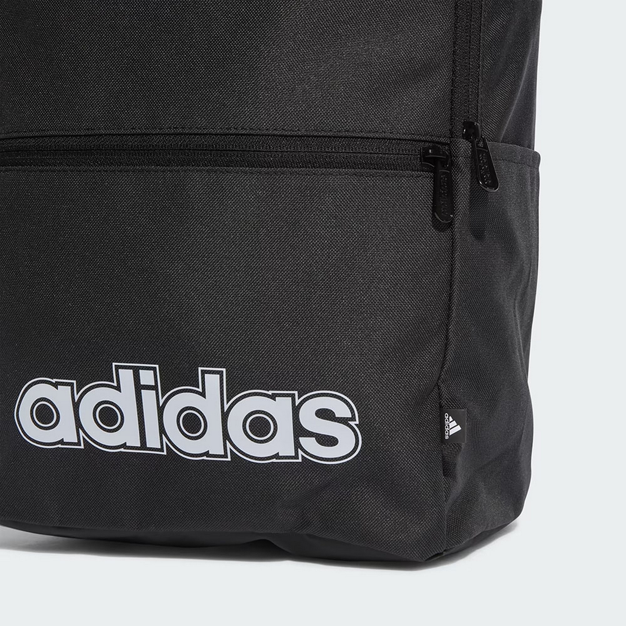 Рюкзак спортивный 46x27x15см, 20л Adidas Classic Foundation HT4768 Черный 2000_2000